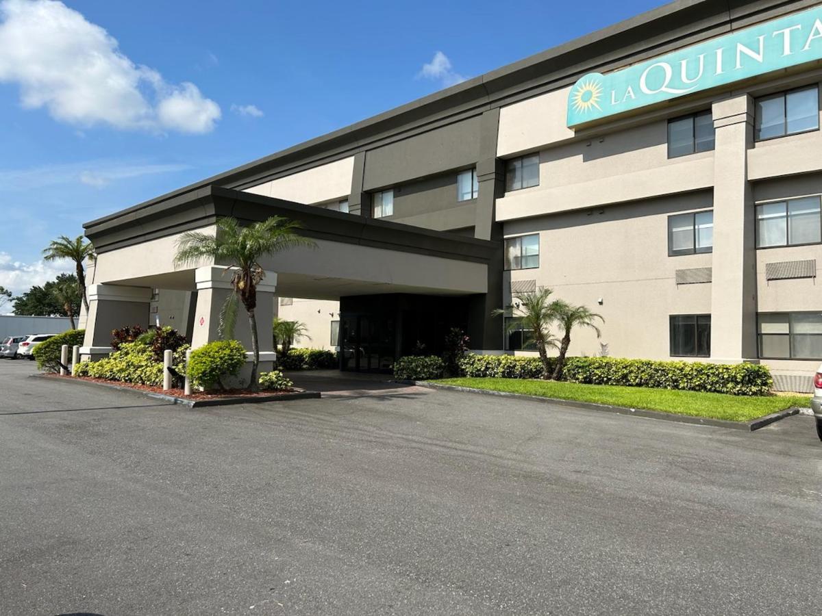Hotel La Quinta By Wyndham Orlando South Williamsburg Exterior foto